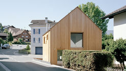 Kleines House / Lukas Lenherr Architektur