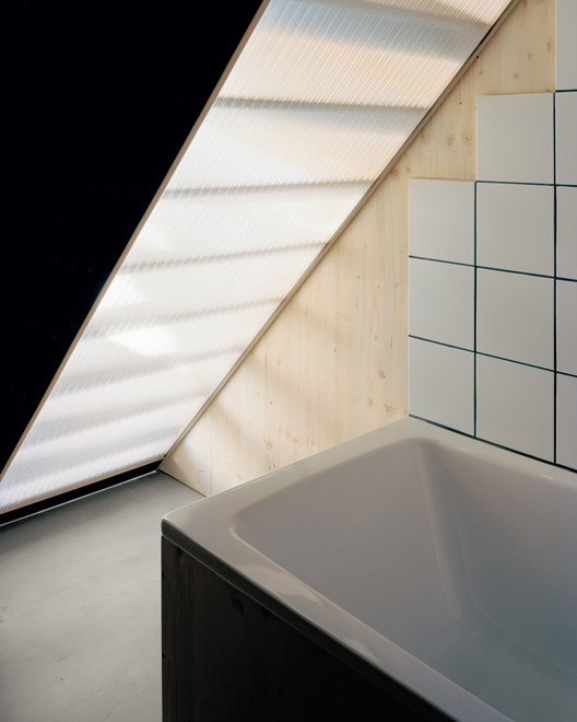 瑞士克莱恩斯小屋 / Lukas Lenherr Architektur - 室内图