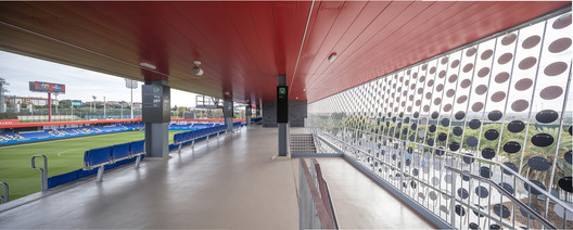 Johan Cruyff Stadium / Batlleiroig - Interior Photography