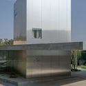 20 Villa Fifty Fifty Design Studioninedots Photography Frans Parthesius - Villa Fifty-Fifty / Studioninedots: Đưa &aacute;nh s&aacute;ng v&agrave; c&acirc;y xanh v&agrave;o trong nh&agrave; một c&aacute;ch tự nhi&ecirc;n