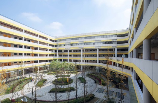 成都东辰外国语学校 / 深圳市建筑研究总院-城市规划院 - 建筑图