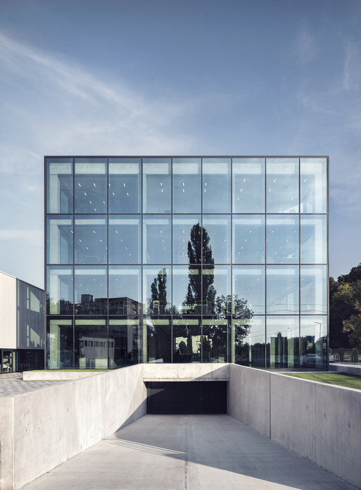 Desizo Monni Administrative Building / A&A Architects - Exterior Photography