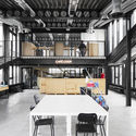 COOP 口译中心孵化器 / BOGDAN & VAN BROECK - 室内图, 文化中心, 厨房, 椅子