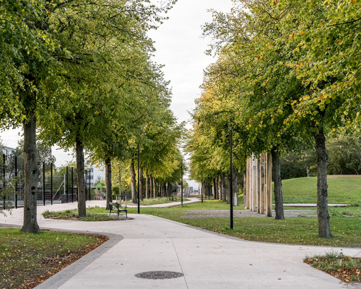 Pocket Parks: Small-Scale Urban Respites - Image 4 of 12