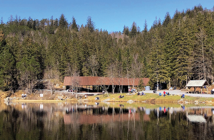 挪威鞋匠湖访客中心 / Fløyen / SAAHA + Utmark - 更多图片