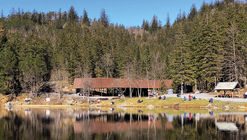 Visitor Center in Skomakerdiket Lake / Fløyen / SAAHA + Utmark