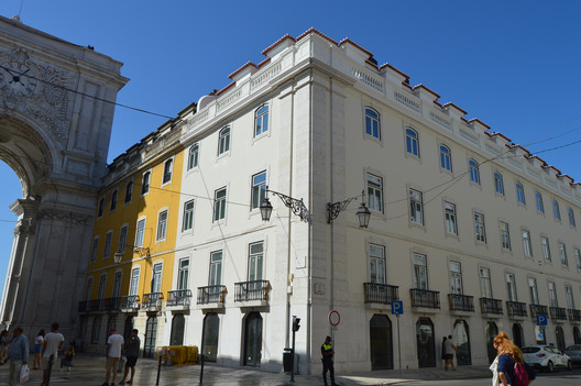 Edifício Arco Augusta / DNSJ.arq - Fotografia de Exterior, Janela, Fachada, Arcada