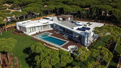 Casa CLUM 23 / Vasco Lopes Arquitectos