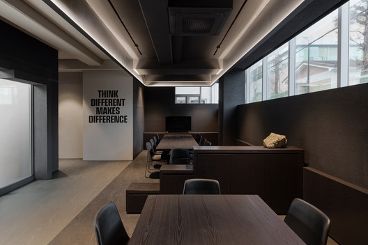 Entext Showroom / Enforma Studio Entext Showroom / Enforma Studio - Interior Photography, Table, Chair, Windows