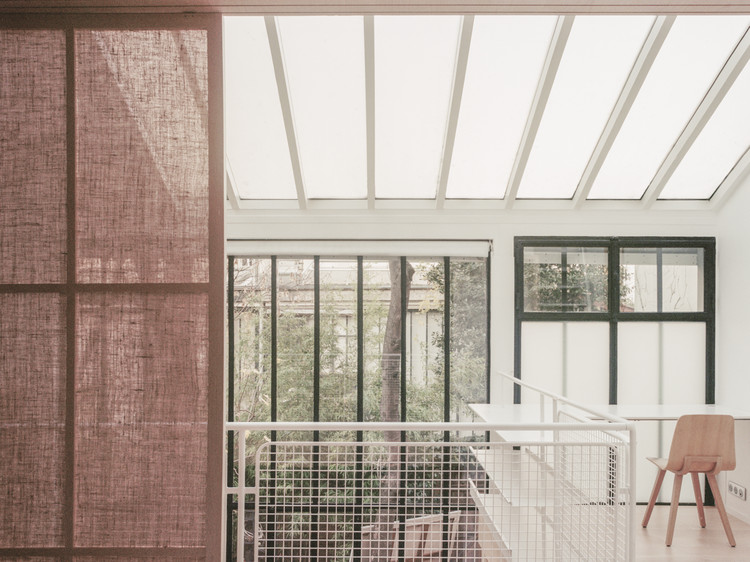 Jean Moulin Atelier-House / Atelier NEA - Interior Photography, Windows, Chair, Facade, Beam, Handrail