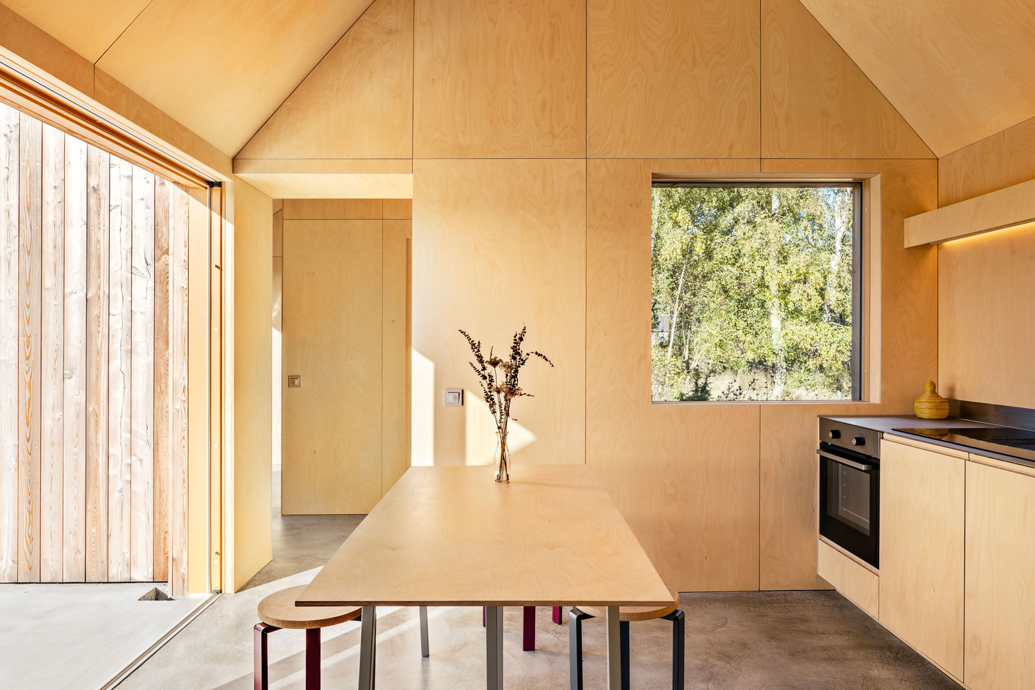 Gallery of Field House / Lookofsky Architecture 4