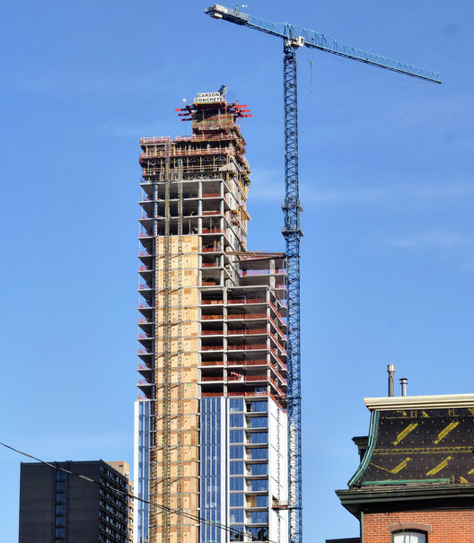 Arthaus, KPF’s First Residential Tower in Philadelphia, Tops Out - Image 1 of 22