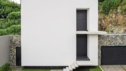 Solid House / Jayme Bernardo Arquitetura