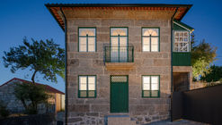 Casa Cruz de Pedra / Cá-colectivo de arquitectura