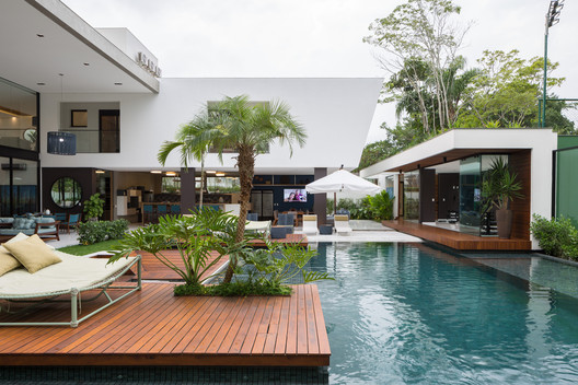 Jukro House / Raiz Arquitetura - Exterior Photography, Chair