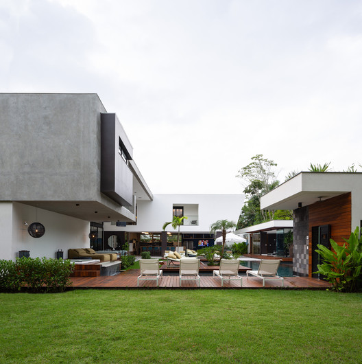 Jukro House / Raiz Arquitetura - Exterior Photography