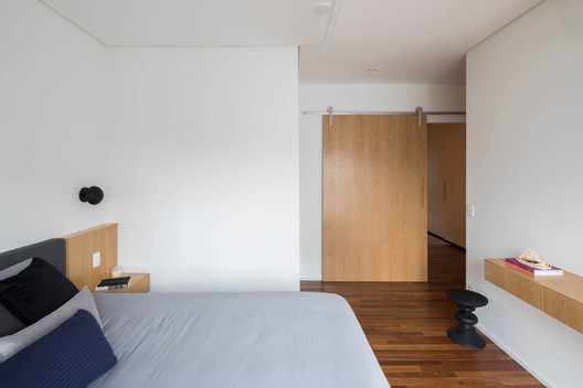 Apartamento Eduardo e Clarissa / INÁ Arquitetura - Fotografia de Interiores, Dormitório, Cama