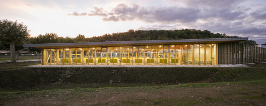 A New College in a French Village / CoCo architecture + Jean de Giacinto Architecture Composite - Exterior Photography