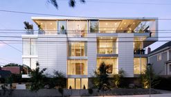 Skyview House / William / Kaven Architecture