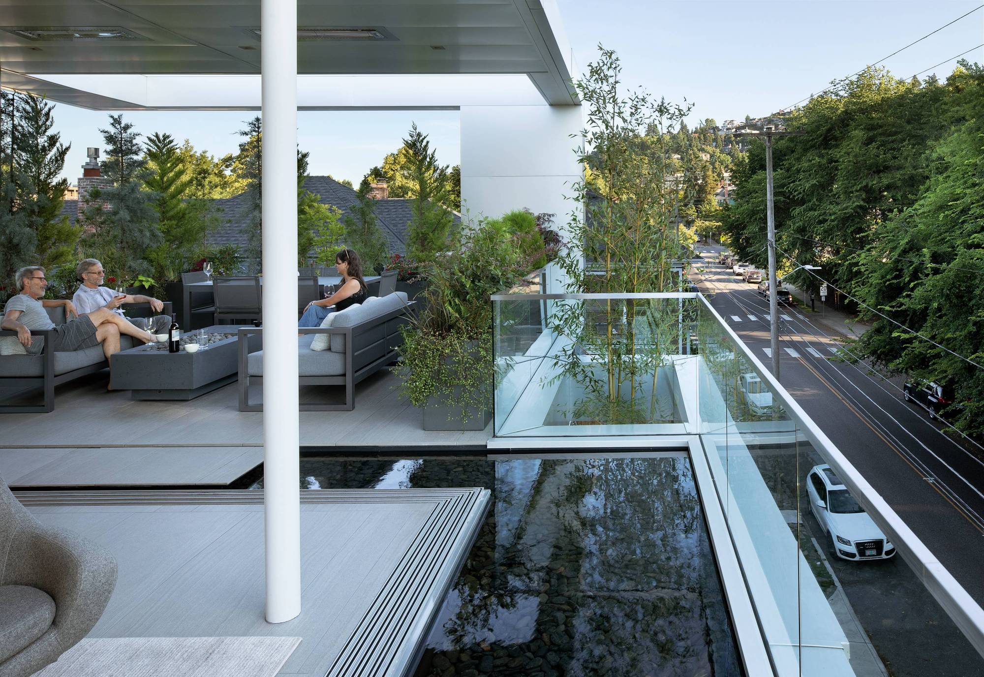 Gallery of Skyview House / William / Kaven Architecture 13