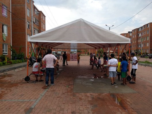 Jugarmario, Ciclaportivas, and Carpamóvil: Tactical urbanism artifacts to activate coexistence - Image 8 of 16