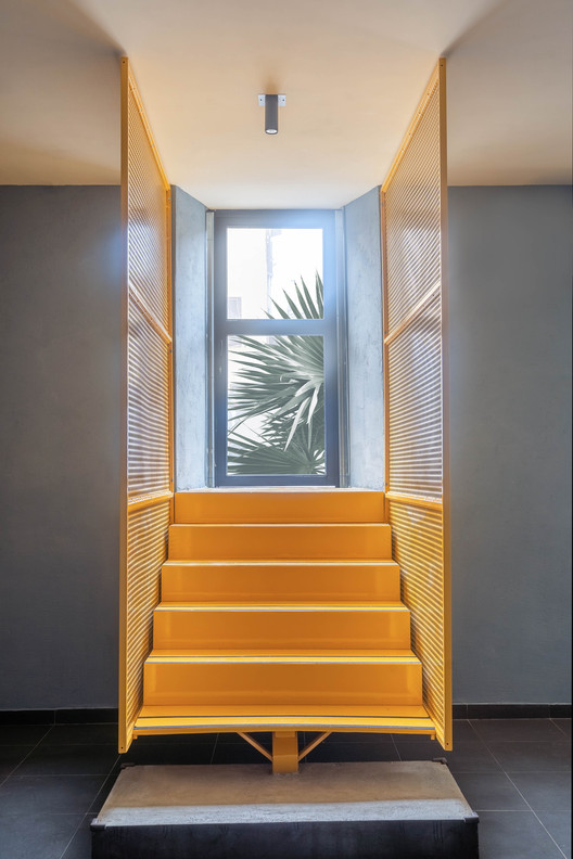 Tre de tutto Restaurant  / STUDIOTAMAT - Interior Photography, Stairs