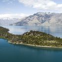 New Zealand Luxury Lodge Features Panoramic Views of Lake Wakatipu - Image 1 of 4