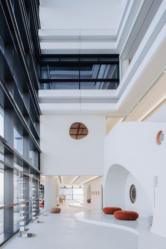 Healing Architecture in China: Through a Sensorial and Spatial Experience - Image 4 of 43