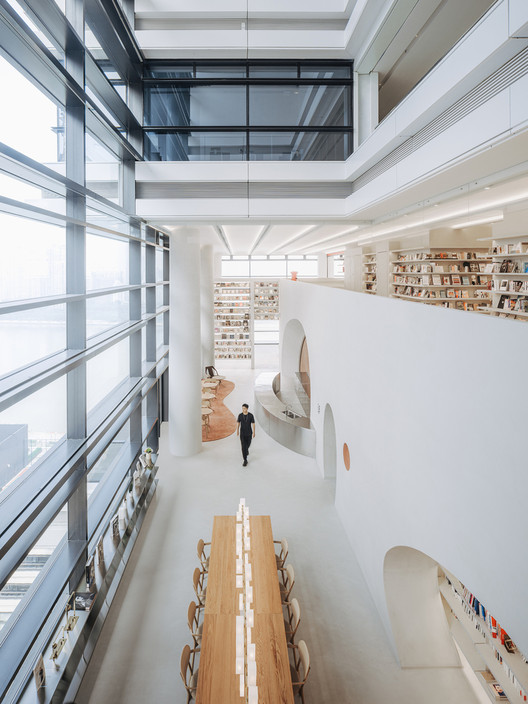 Healing Architecture in China: Through a Sensorial and Spatial Experience - Image 3 of 43