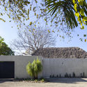 Nosara Teahouse  / LOOP Design Studio - Fotografía exterior, Casas, Fachada, Puerta