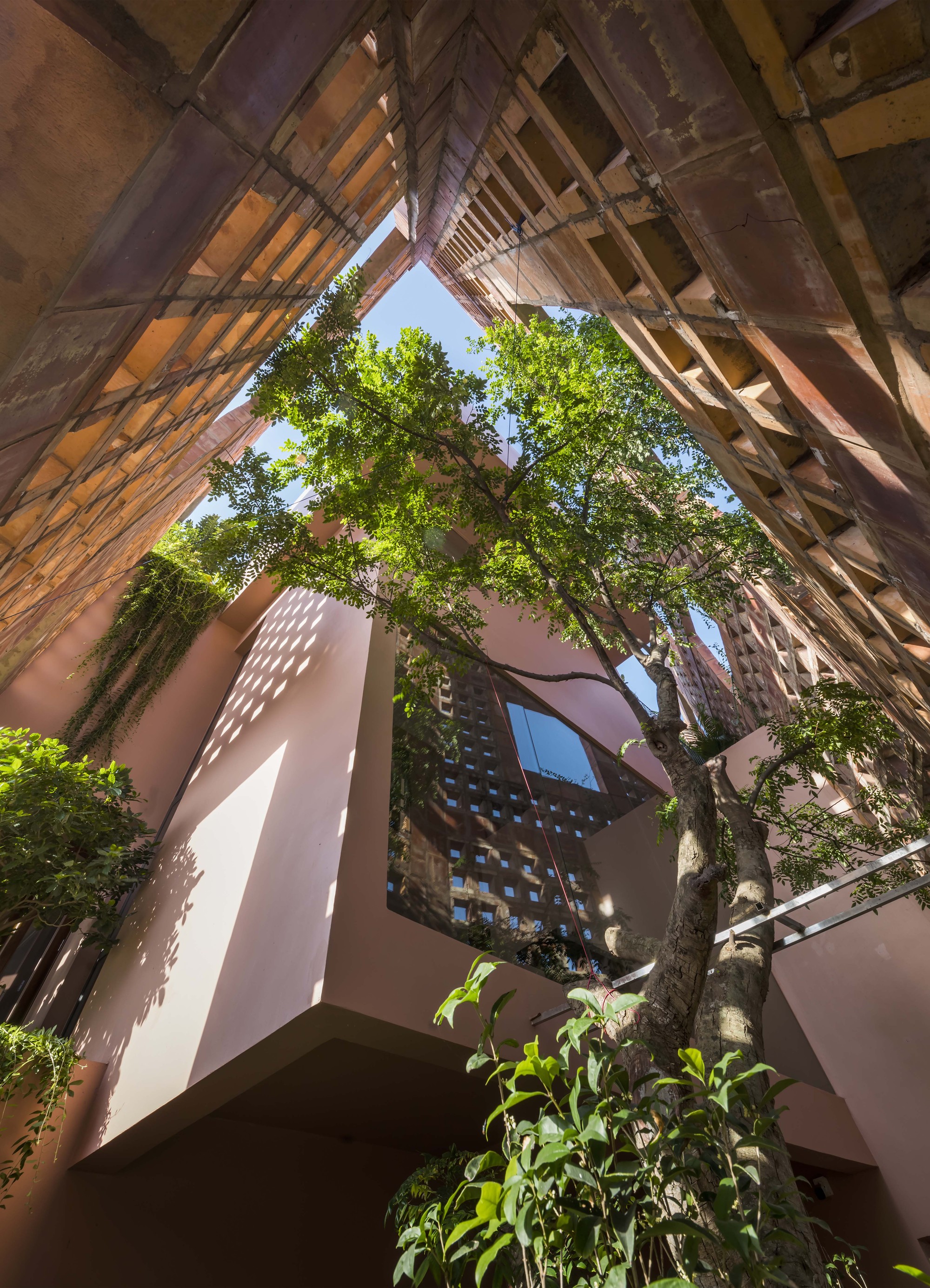 Gallery of Bat Trang House / VTN Architects 14