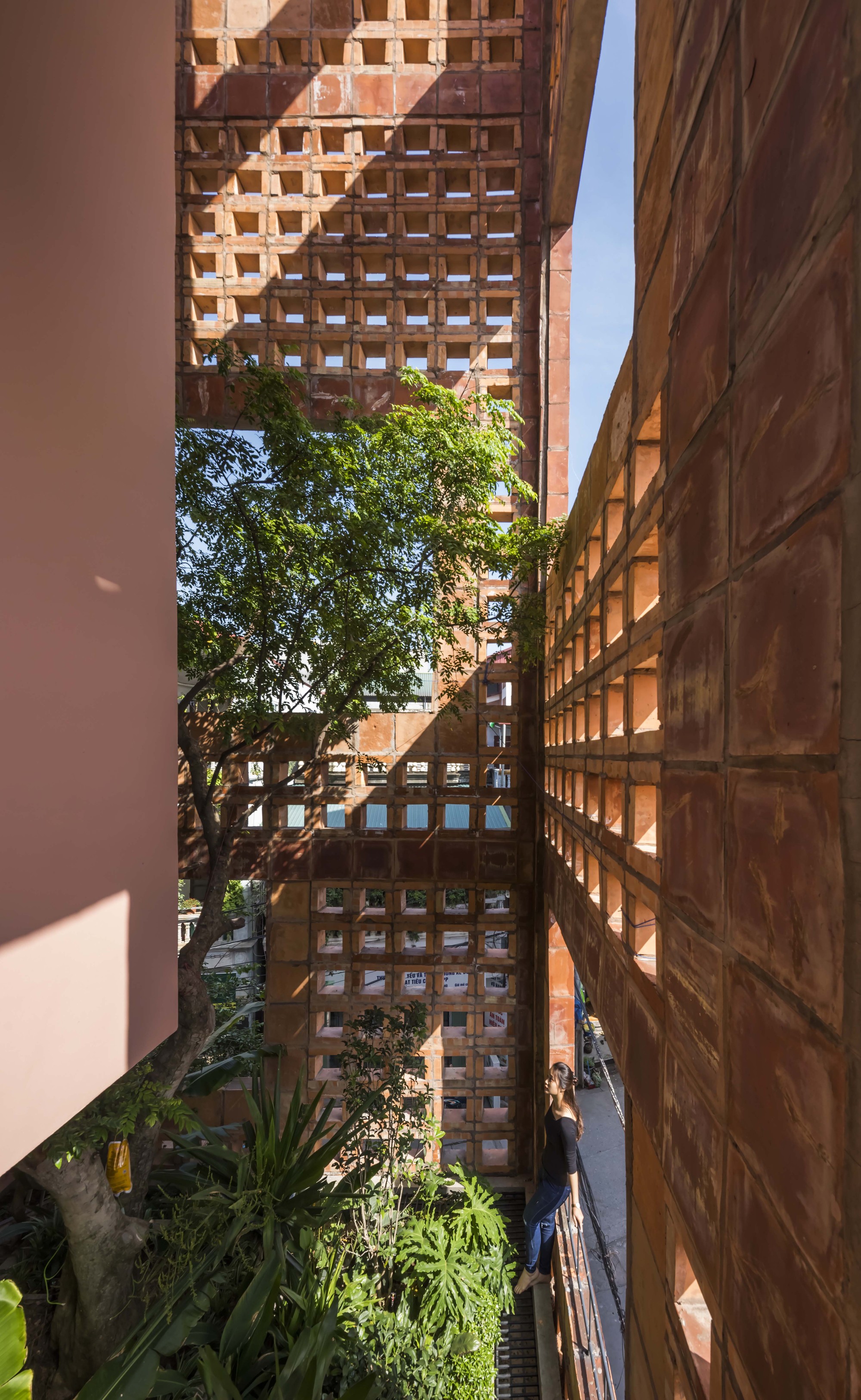 Gallery of Bat Trang House / VTN Architects 4