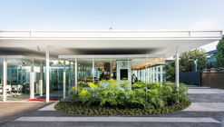 Azteca Pavilion Dining Room + Market / a|911