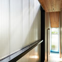 AMA Garden House Derek Swalwell.075 - Ng&ocirc;i nh&agrave; tối ưu kh&ocirc;ng gian ở v&agrave; năng lượng ở &Uacute;c với 2 tầng đẹp