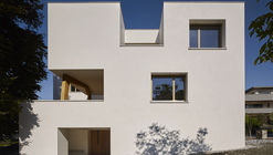 Holdergasse House  / Baumschlager Eberle Architekten