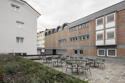 Cusanus Academy Renovation / MoDusArchitects - Exterior Photography