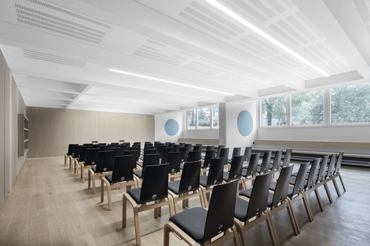 Cusanus Academy Renovation / MoDusArchitects - Interior Photography, Dining room, Chair