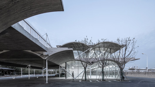 Shanghai Binjiang Avenue: Revitalizing the Historic Riverfront with a Human Centered Design Approach  - Image 36 of 37