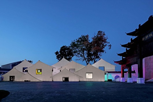 Ourdoor Performance Art Center of “Peony Pavilion” Drama / DAQI ARCHITECTS, China Architecture Design & Research Group - Exterior Photography