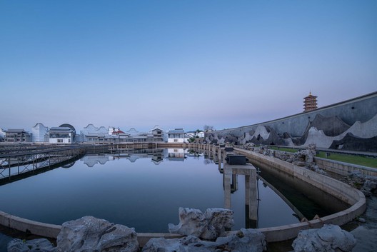 Ourdoor Performance Art Center of “Peony Pavilion” Drama / DAQI ARCHITECTS, China Architecture Design & Research Group - Exterior Photography, Waterfront