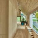 Dietich Untertrifaller House R Albstadt 07 %C2%A9 David Matthiessen - House R: Nh&agrave; gỗ s&agrave;n b&ecirc; t&ocirc;ng thiết kế ấn tượng