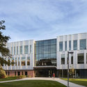 Edificio de Innovación en Biociencias de la Universidad Purdue Northwest / CannonDesign	 - Fotografía exterior, Fachada