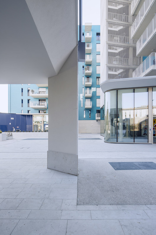 Living in the Blue / Atelier(s) Alfonso Femia - Interior Photography