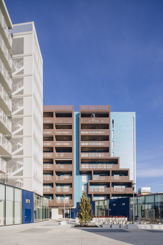 Living in the Blue / Atelier(s) Alfonso Femia - Exterior Photography, Facade