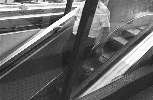 Instruções para subir uma escada rolante: fotografia como elemento de análise da apropriação do corpo e suas relações históricas - Imagem 5 de 15