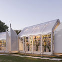 Invernadero de orquídeas en Punta del Este / Mateo Nunes Da Rosa - Fotografía exterior, Tienda, Fachada