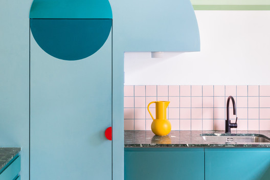 Mo-Tel 住宅 / Office S&M Mo-Tel 住宅 / Office S&M - 室内图, 厨房, 隔断, 台面