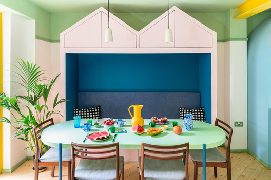 Mo-Tel 住宅 / Office S&M Mo-Tel 住宅 / Office S&M - 室内图, 餐厅, 椅子