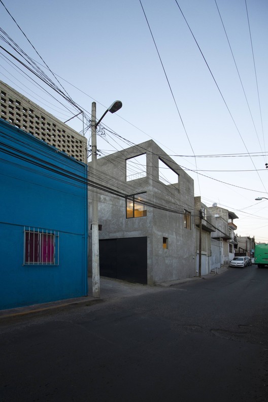 Casa Xochitlali / TALC - Fotografía exterior, Ventanas, Fachada