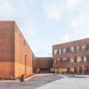 Escola Taft Freshman Academy / STL Architects - Fotografia de Exterior, Tijolo